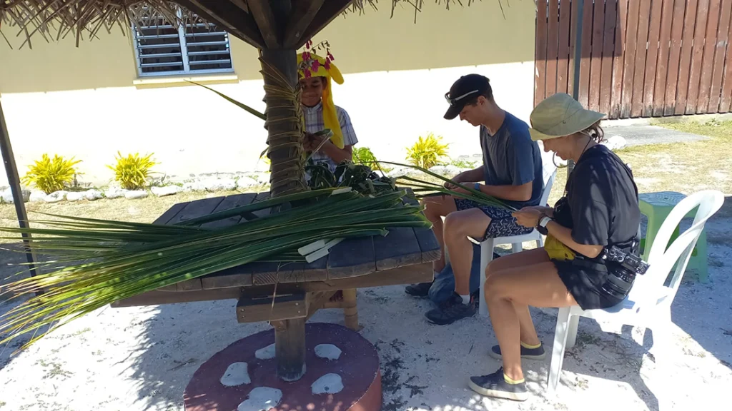 Village Des Artisans Atelier Tressage De Palme De Cocotier